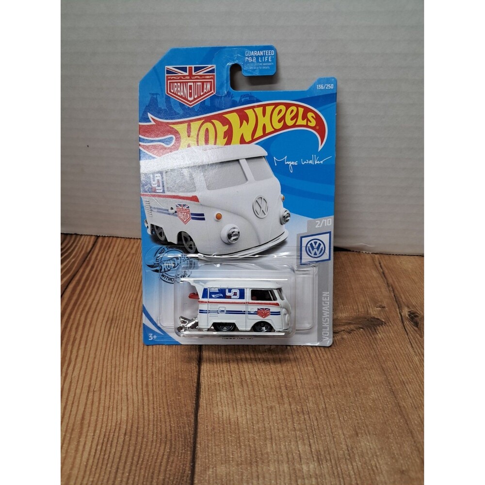 2017 Hotwheel Kool KOMBI 136/250 Volkswagen 2/10, Mangus Walker.